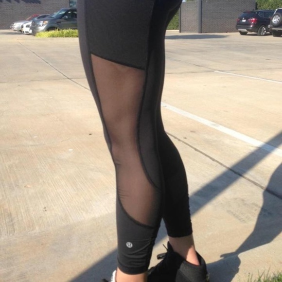 Lululemon Seek the Heat Crop - Picture 2 of 8